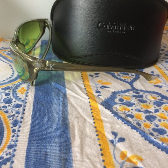 Calvin Klein Sunglasses - Picture 2 of 2